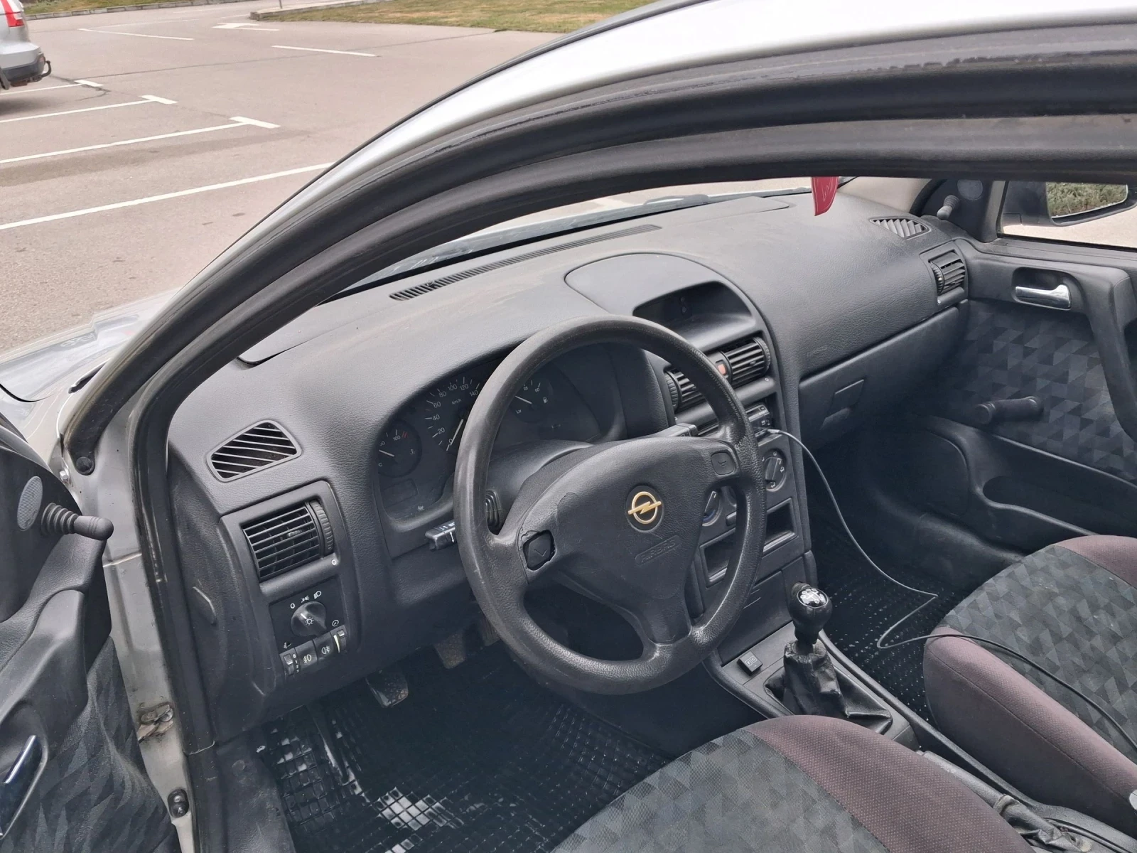 Opel Astra, снимка 4 - Автомобили и джипове - 54882552