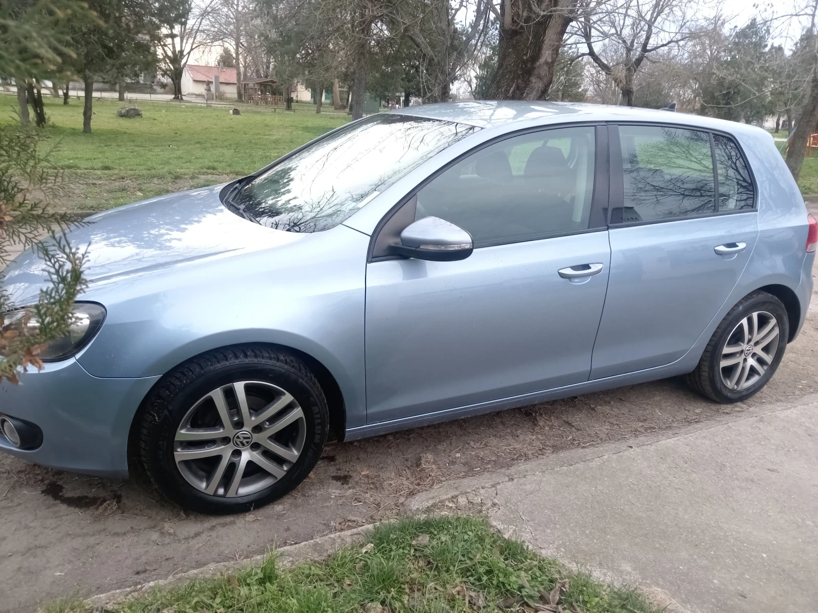 VW Golf 1. 6 TDI, снимка 4 - Автомобили и джипове - 55053301