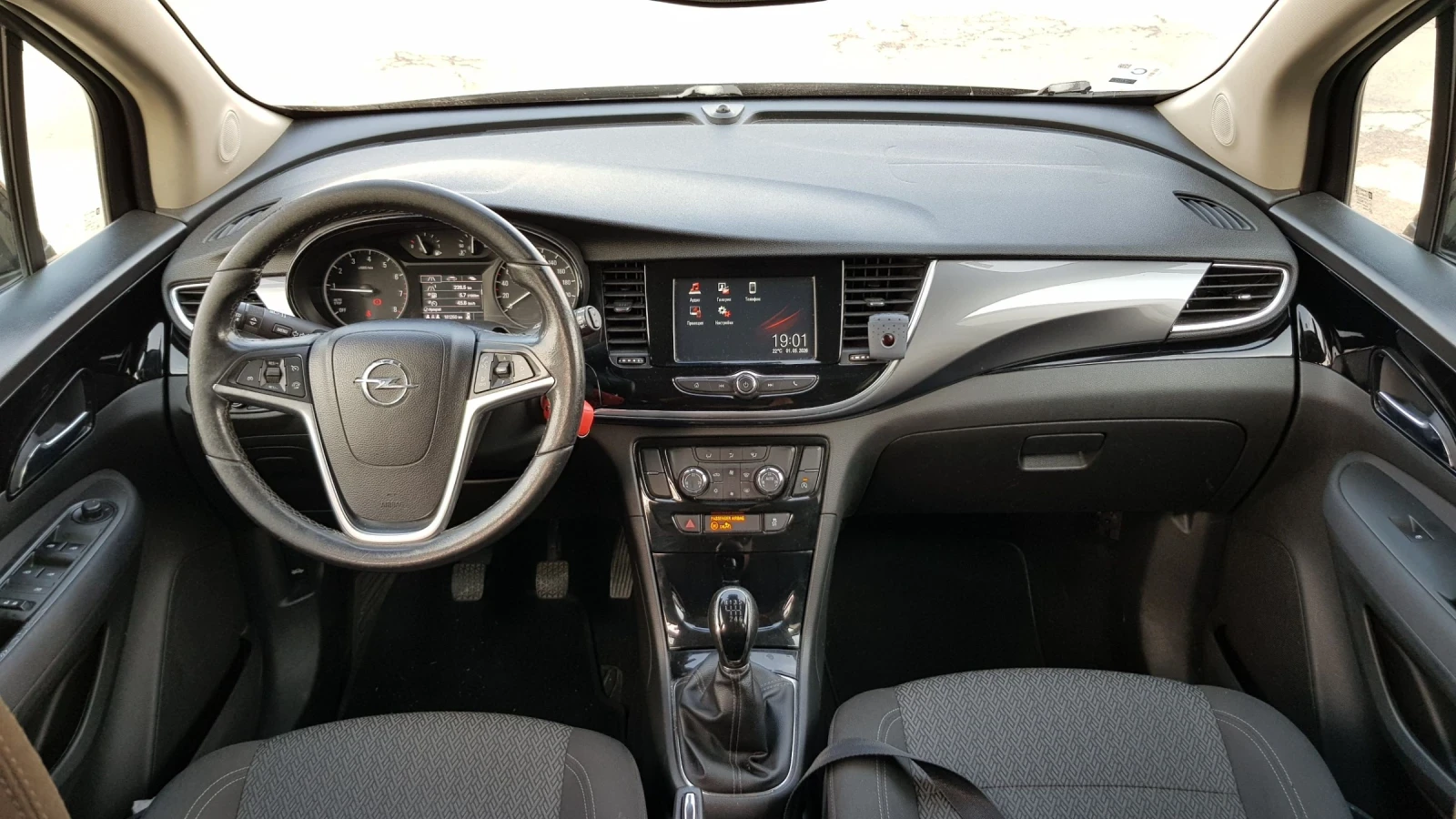 Opel Mokka 1.4Turbo, снимка 12 - Автомобили и джипове - 55948233