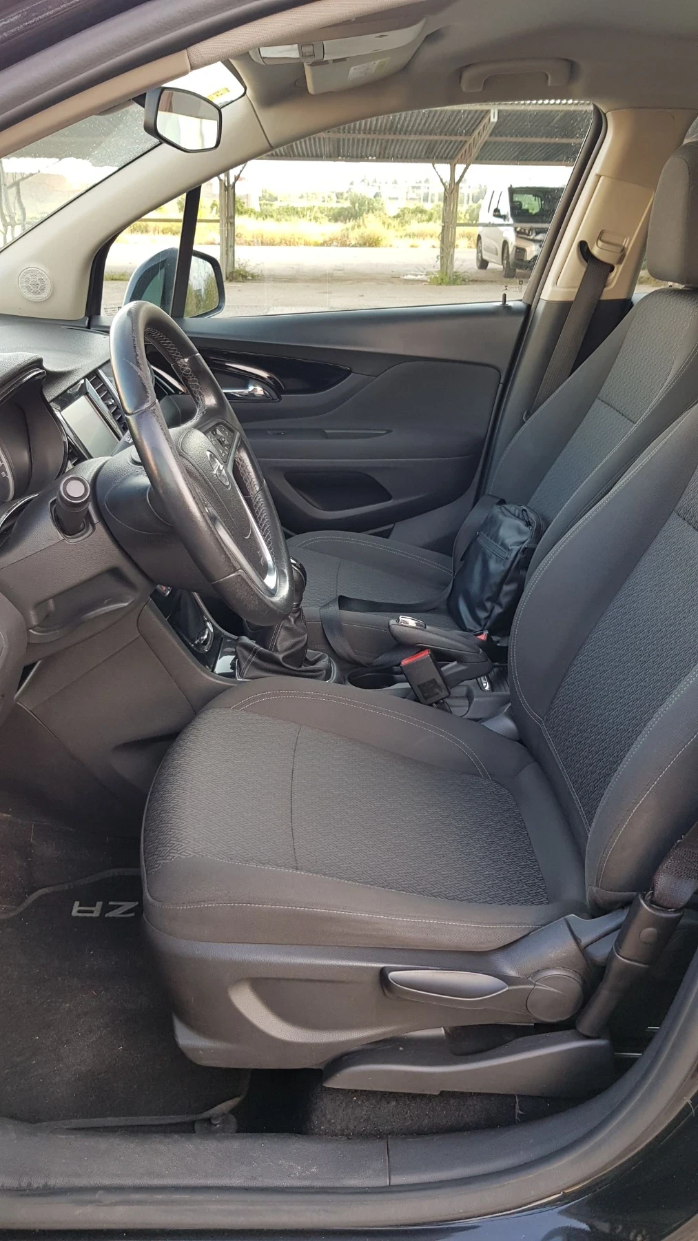 Opel Mokka 1.4Turbo, снимка 14 - Автомобили и джипове - 55948233