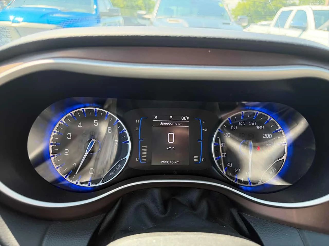 Chrysler Pacifica * Touring L * АВТОКРЕДИТ БЕЗ ПЪРВОНАЧАЛНА ВНОСКА* , снимка 8 - Автомобили и джипове - 55220911