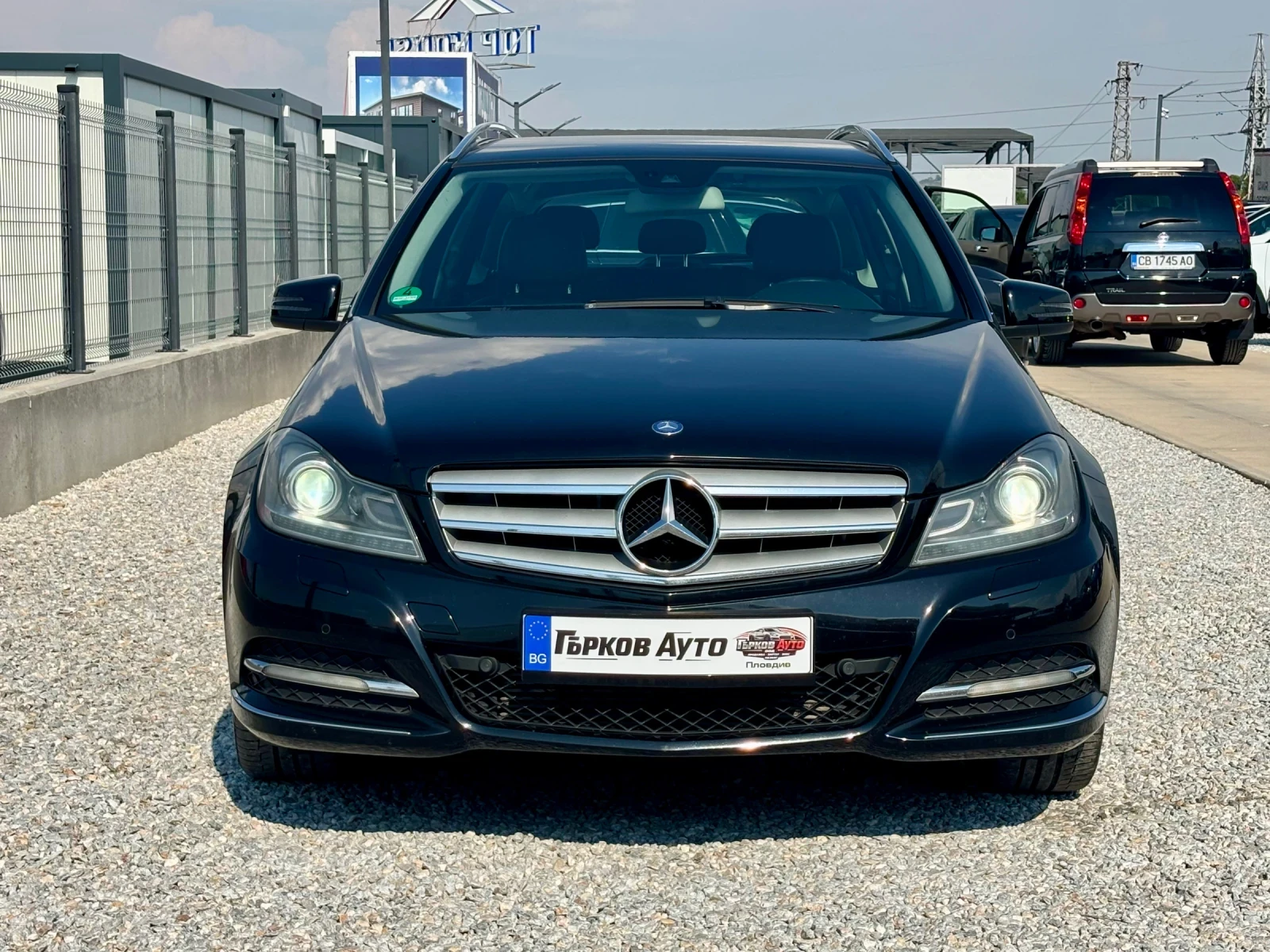 Mercedes-Benz C 220  AVANTGARDE / NAVI / AVTOMAT, снимка 2 - Автомобили и джипове - 55352601