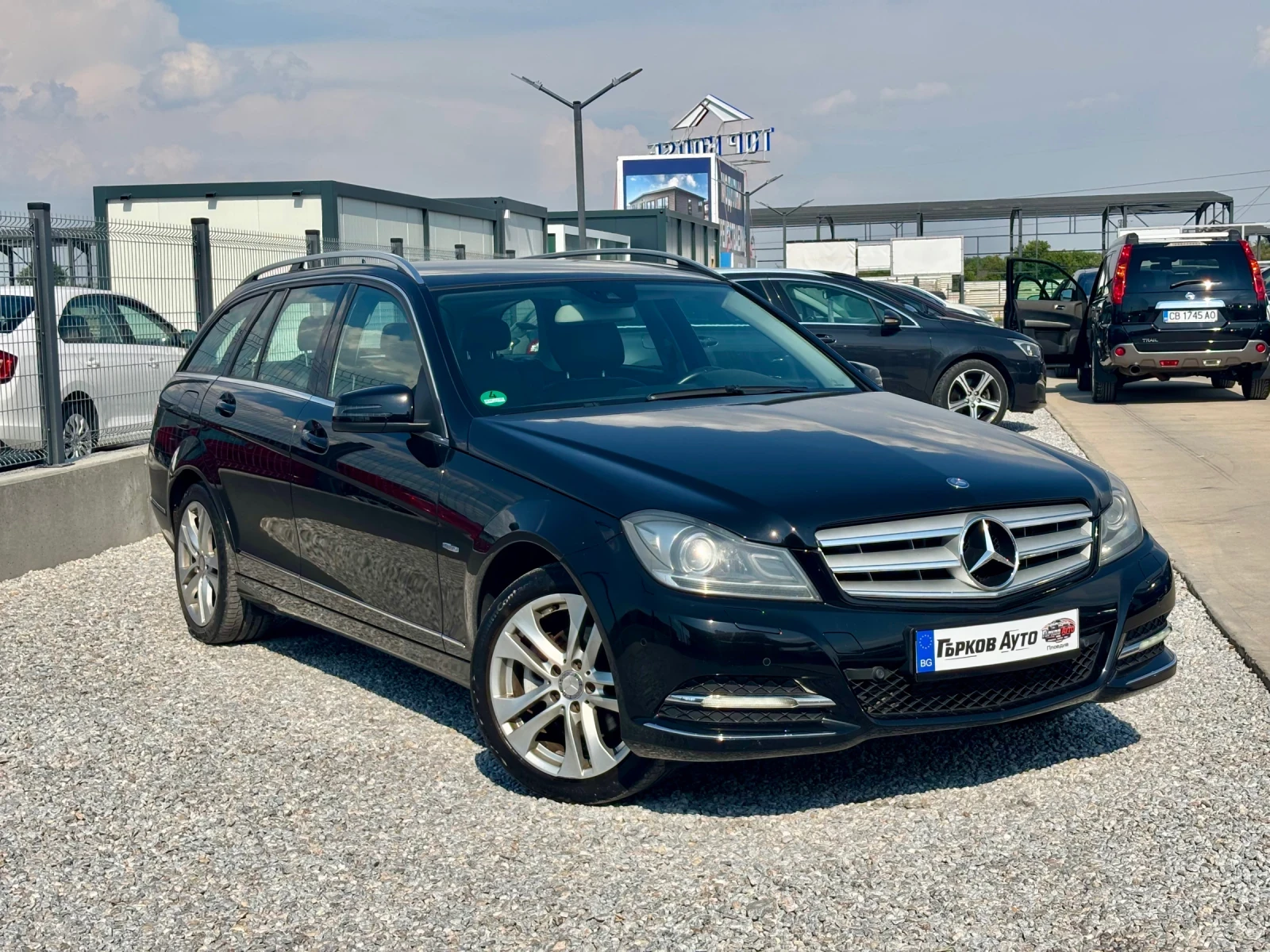 Mercedes-Benz C 220  AVANTGARDE / NAVI / AVTOMAT, снимка 3 - Автомобили и джипове - 55352601