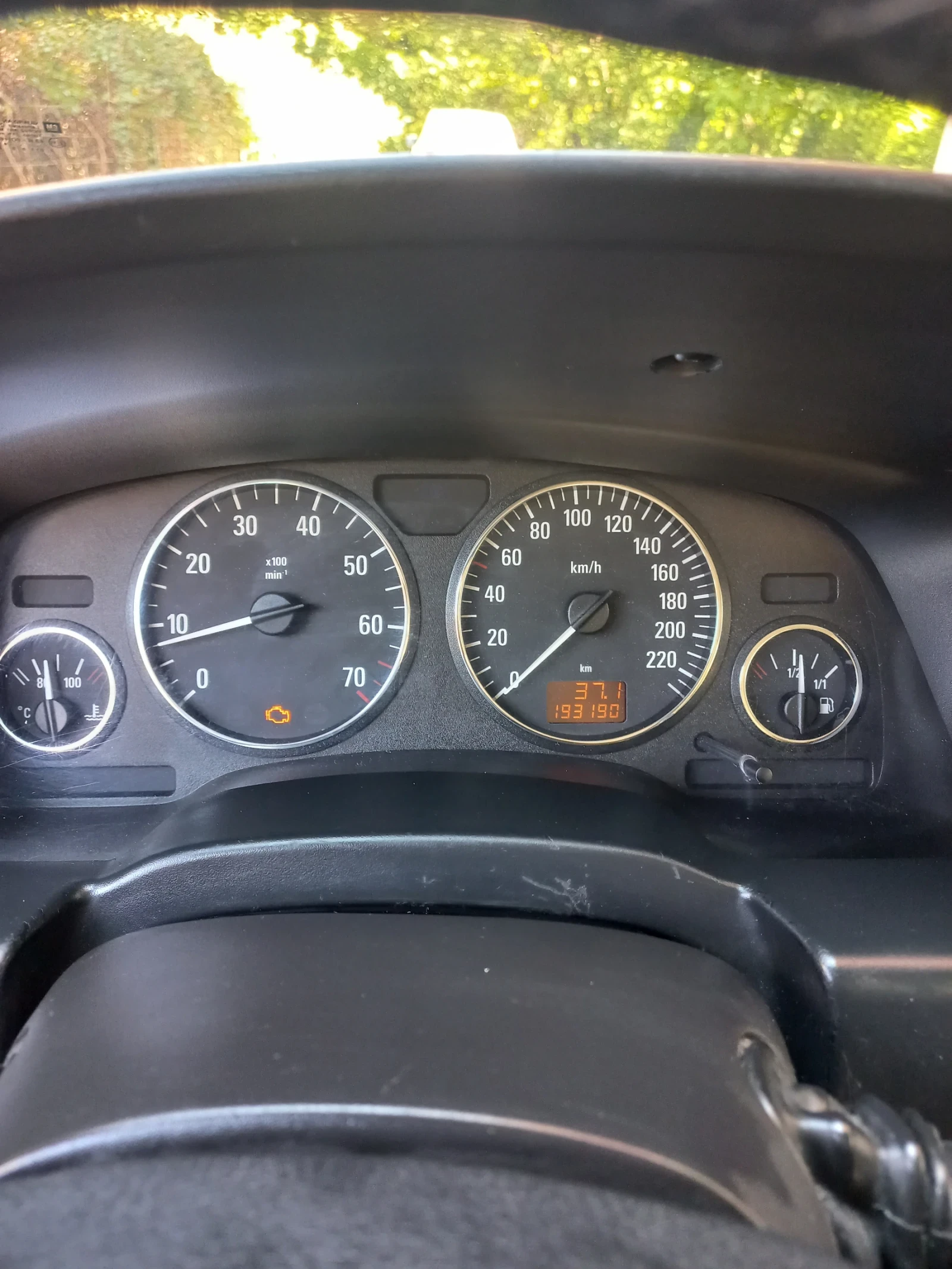 Opel Zafira Ван, снимка 13 - Автомобили и джипове - 55477184