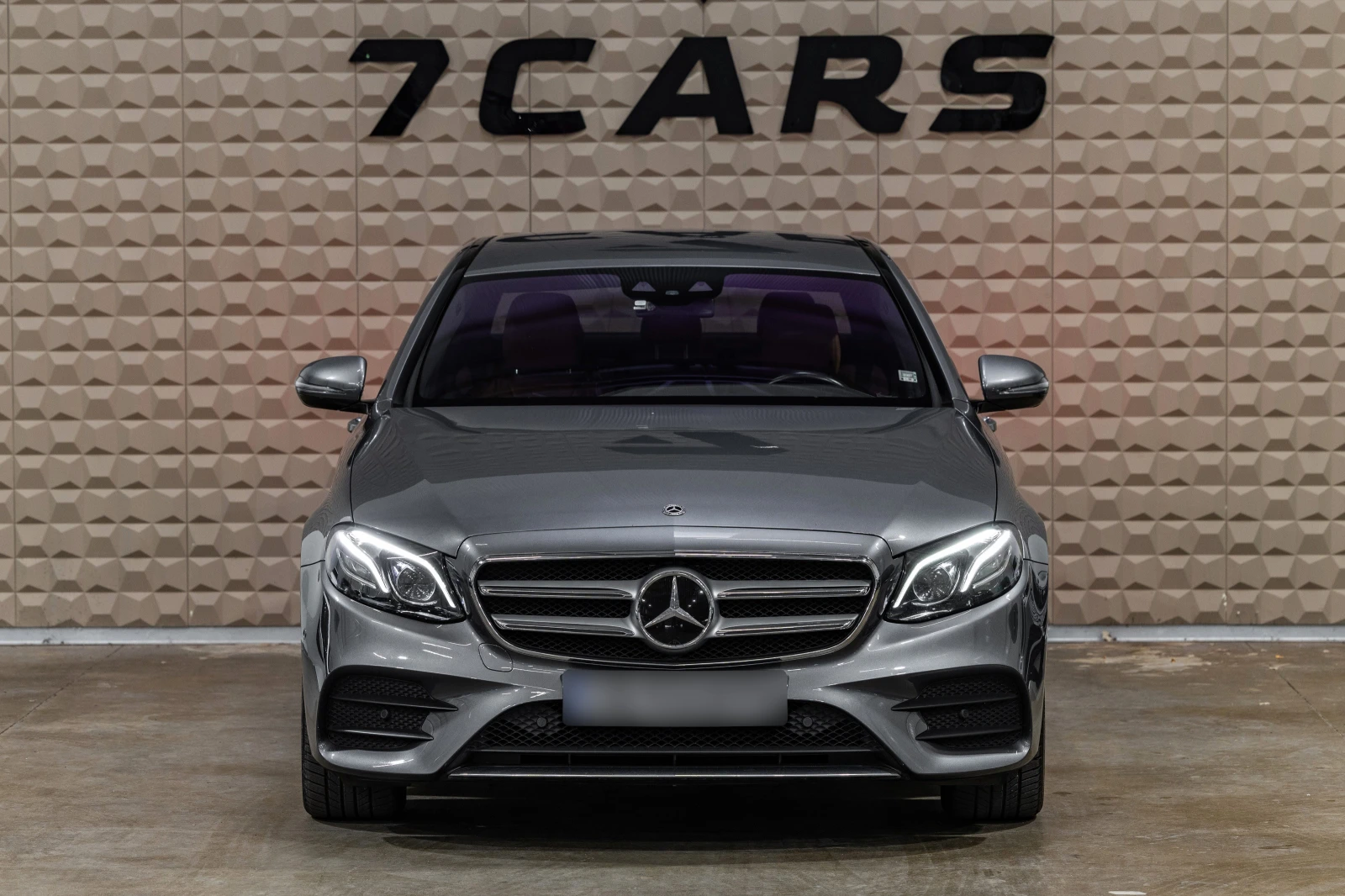 Mercedes-Benz E 400 4Matic| Airmatic| Distronic| Гаранция, снимка 2 - Автомобили и джипове - 56116607