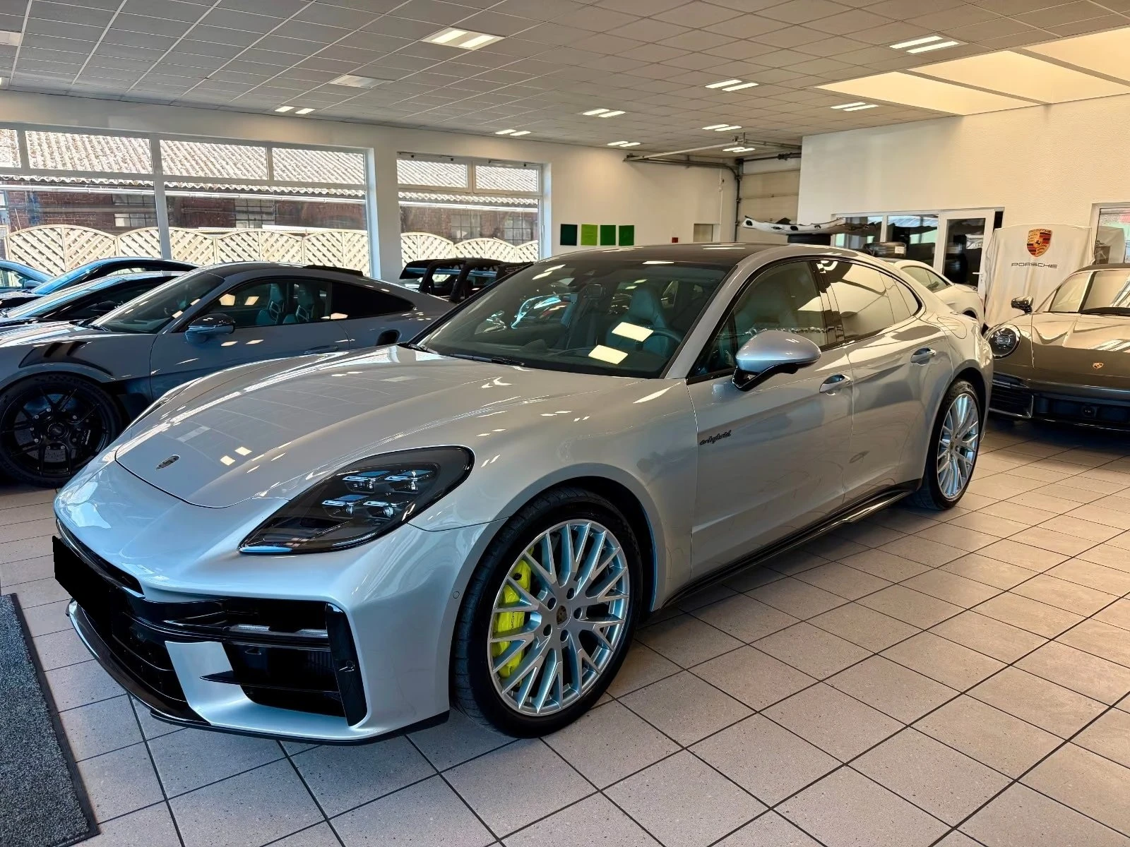 Porsche Panamera TURBO S E-HYBRID/ SPORT CHRONO/ CERAMIC / MATRIX / | Mobile.bg � ����������� 2