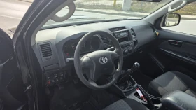 Toyota Hilux 2.5 D-4D 4X4 Климатик, снимка 12