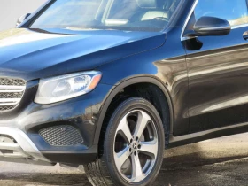 Mercedes-Benz GLC AMG w/ Navi CarPlay Sunroof * No Accident, снимка 2