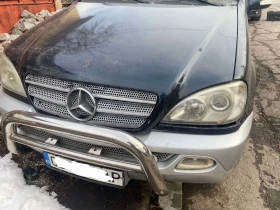  Mercedes-Benz ML 270