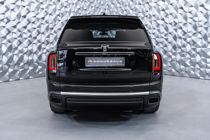 Rolls-Royce Cullinan TV* Маси* Хладилник, снимка 5 - Автомобили и джипове - 49538383