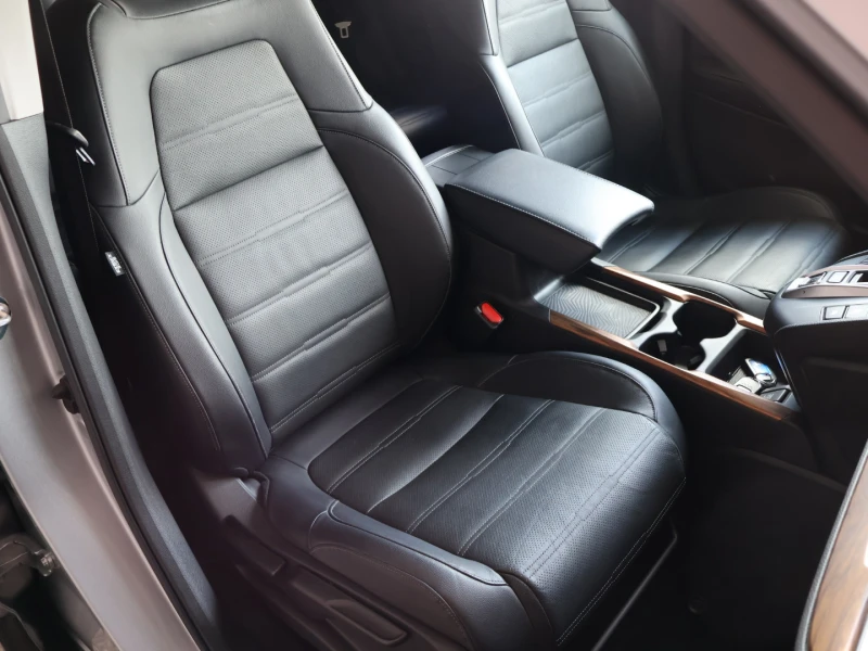 Honda Cr-v 2.0HYBRID/4х4/EXECUTIVE/Пълна сервизна история , снимка 12 - Автомобили и джипове - 51393245