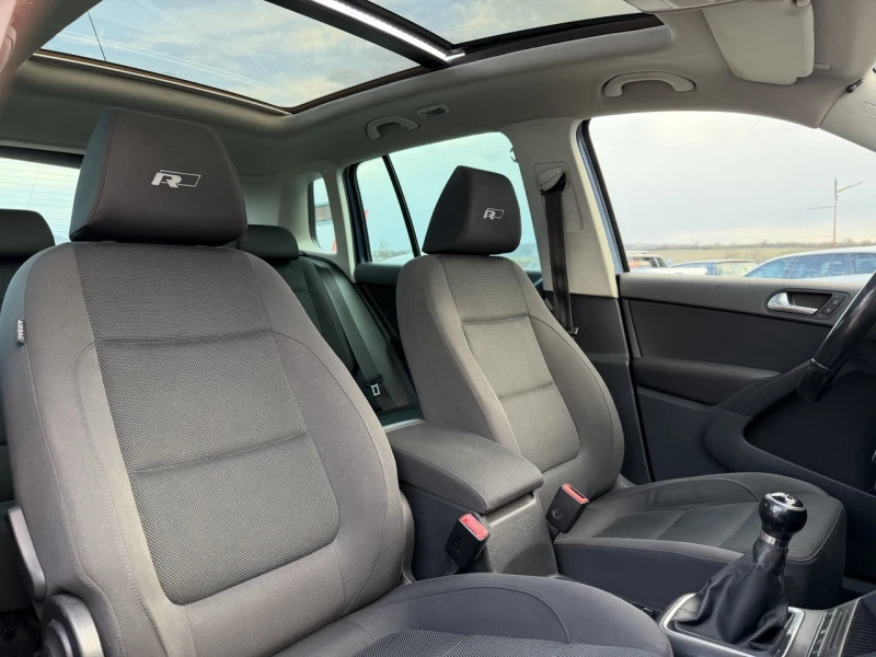 VW Tiguan 2.0TDI R-LINE 4x4 -10%, снимка 12 - Автомобили и джипове - 52967524