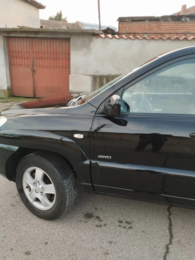 Kia Sportage, снимка 4 - Автомобили и джипове - 53356526