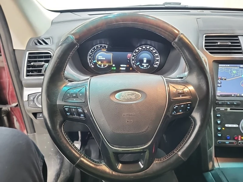 Ford Explorer * PLATINUM * ПОДГРЕВ * ОБДУХВАНЕ * 360 * ШИБИДАХ, снимка 12 - Автомобили и джипове - 53372718