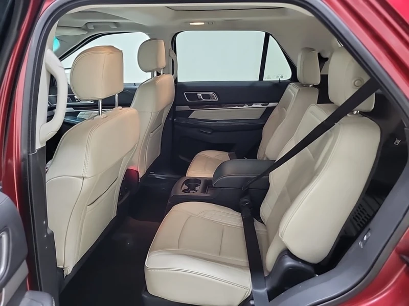 Ford Explorer * PLATINUM * ПОДГРЕВ * ОБДУХВАНЕ * 360 * ШИБИДАХ, снимка 14 - Автомобили и джипове - 53372718