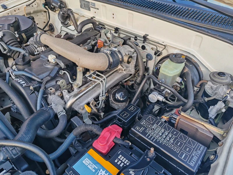 Toyota Hilux 2.5 D4D 90 k.c 75000км!!! - 16800 лв. - 63949598 | Car24.bg