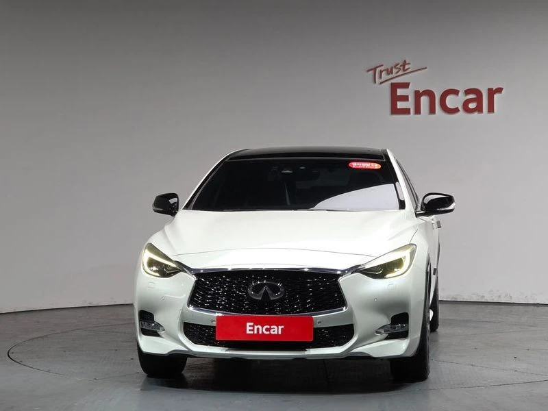 Infiniti Q30 2.0 Automatic ПАНОРАМА* ПОДГРЕВ* КАМЕРИ, снимка 3 - Автомобили и джипове - 55980871