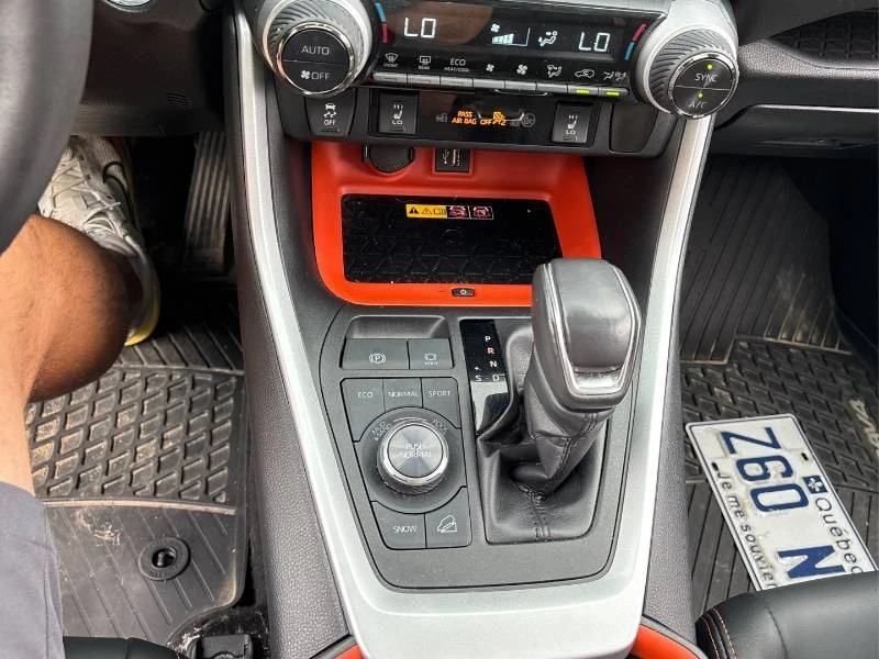 Toyota Rav4 * Trail * AWD * DIS * CARFAX, снимка 12 - Автомобили и джипове - 55989400