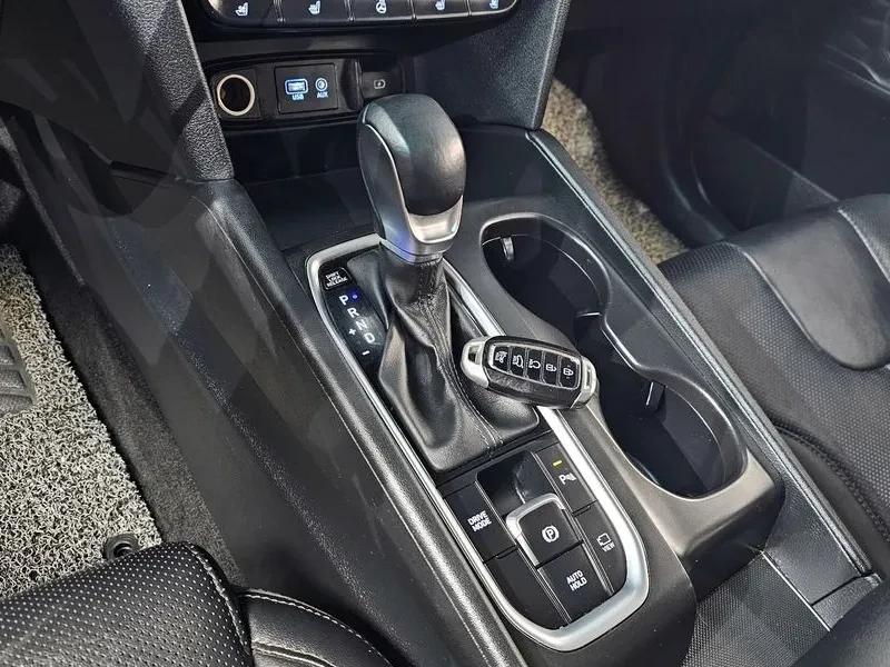 Hyundai Santa fe 2.0 2WD - САМО 30% АВАНС, снимка 9 - Автомобили и джипове - 56307613