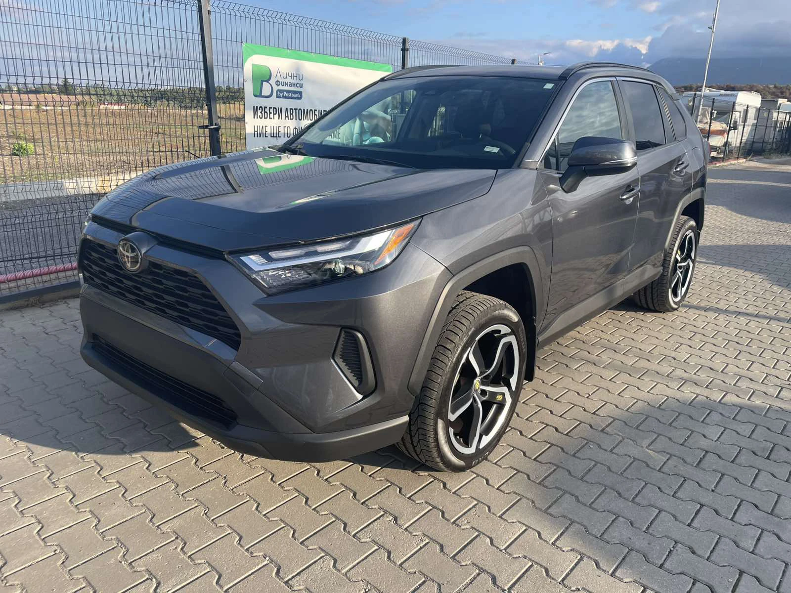 Toyota Rav4 2.5I* 4X4* LED* CAMERA* KEYLESS, снимка 1