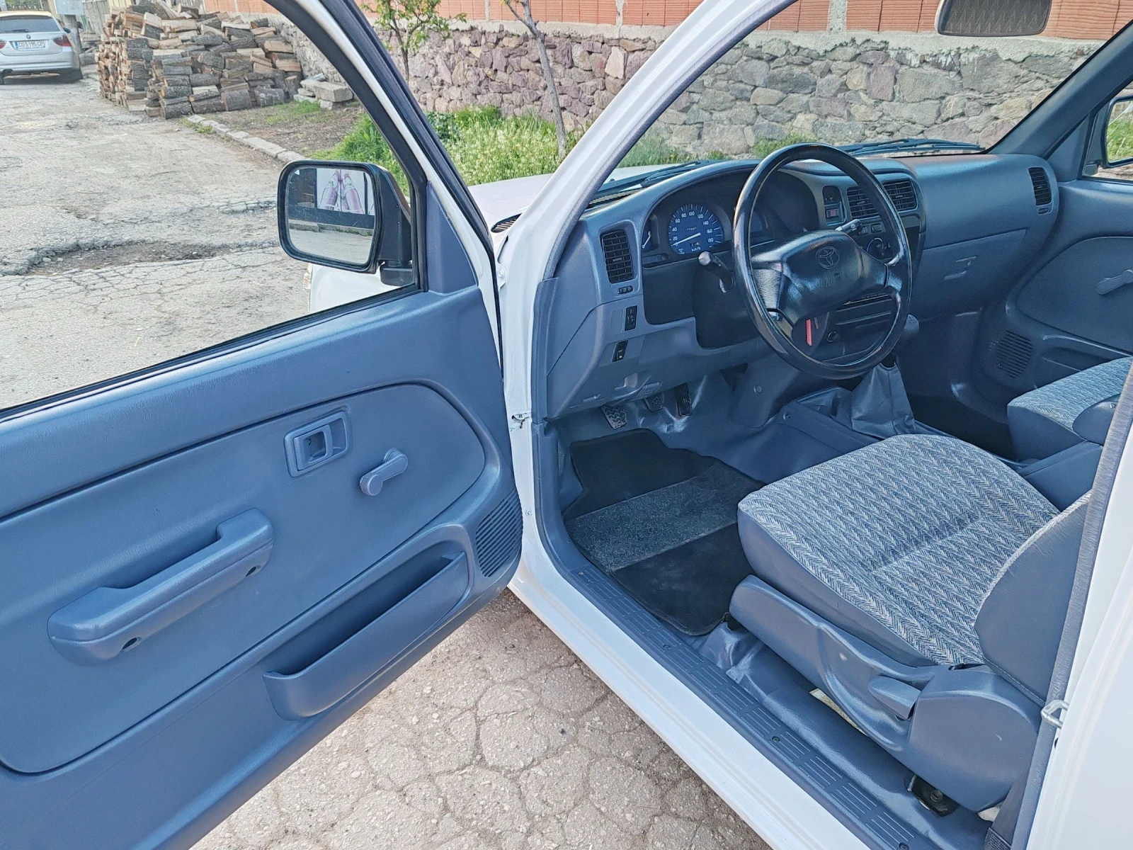 Toyota Hilux 2.5 D4D 90 k.c 75000км!!! - изображение 8