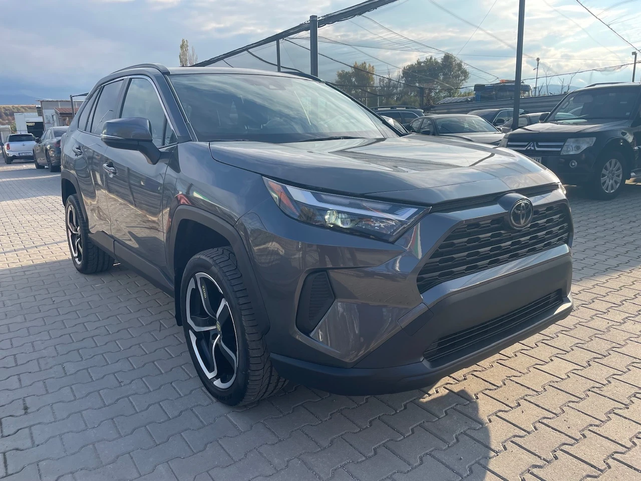 Toyota Rav4 2.5I* 4X4* LED* CAMERA* KEYLESS | Mobile.bg   3