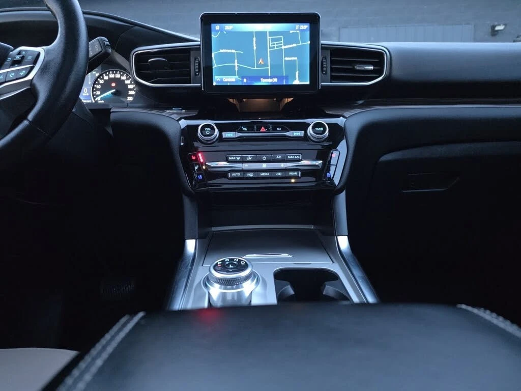 Ford Explorer Limited AWD* АвтоКредит* (ЦЕНА ДО БГ), снимка 6 - Автомобили и джипове - 53989984