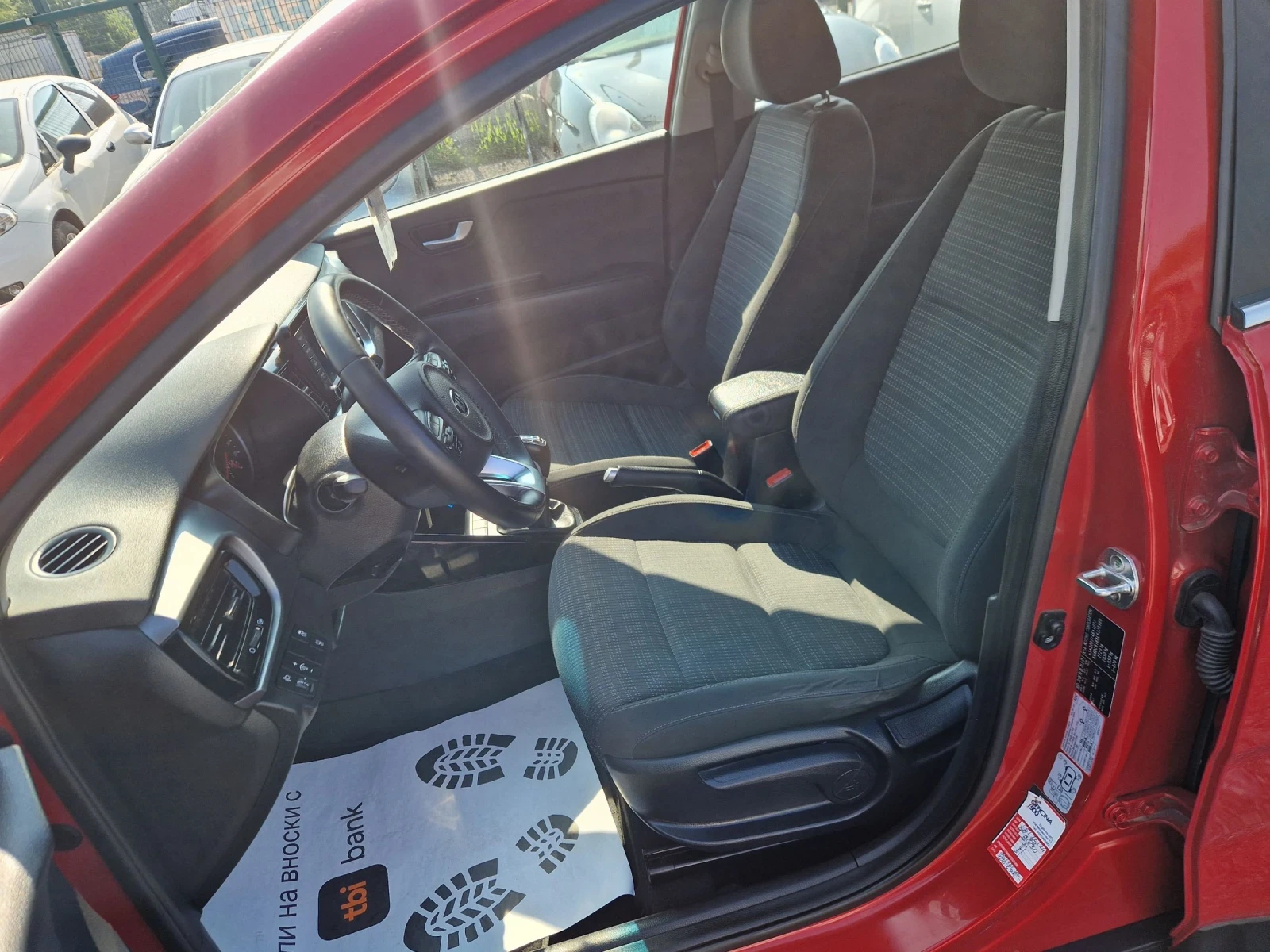 Kia Stonic 1.6CRDI 115HP.EVRO 6B ITALIA, снимка 14 - Автомобили и джипове - 55387323