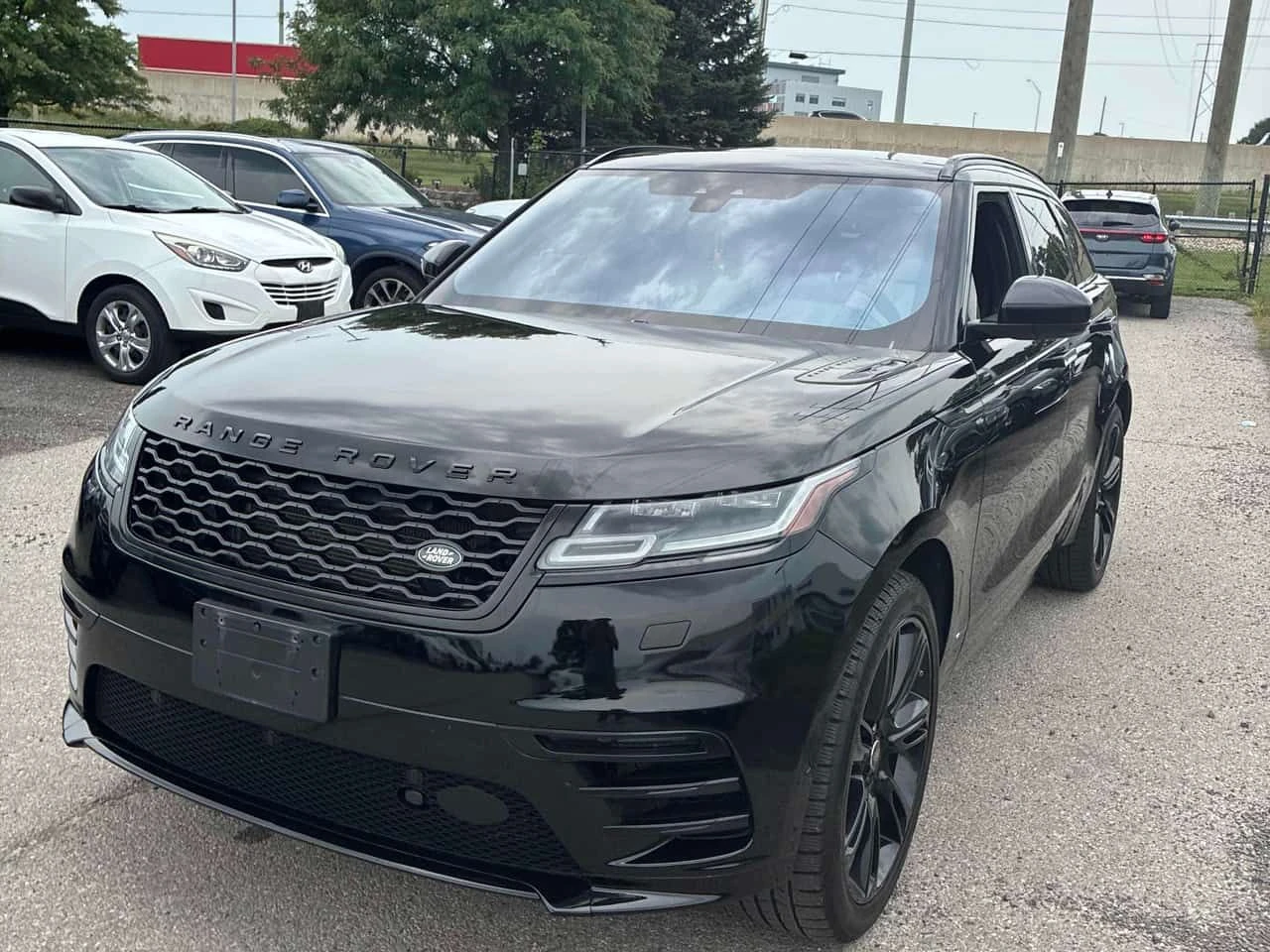 Land Rover Range Rover Velar * R Dynamic SE * CARFAX * ОПЦИЯ ЗА ФИНАНСИРАНЕ 