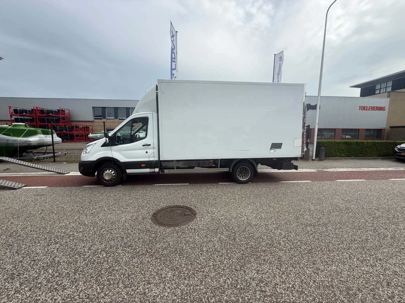 Ford Transit Хладилен със падащ борд 8 палетен, снимка 2 - Бусове и автобуси - 55159590