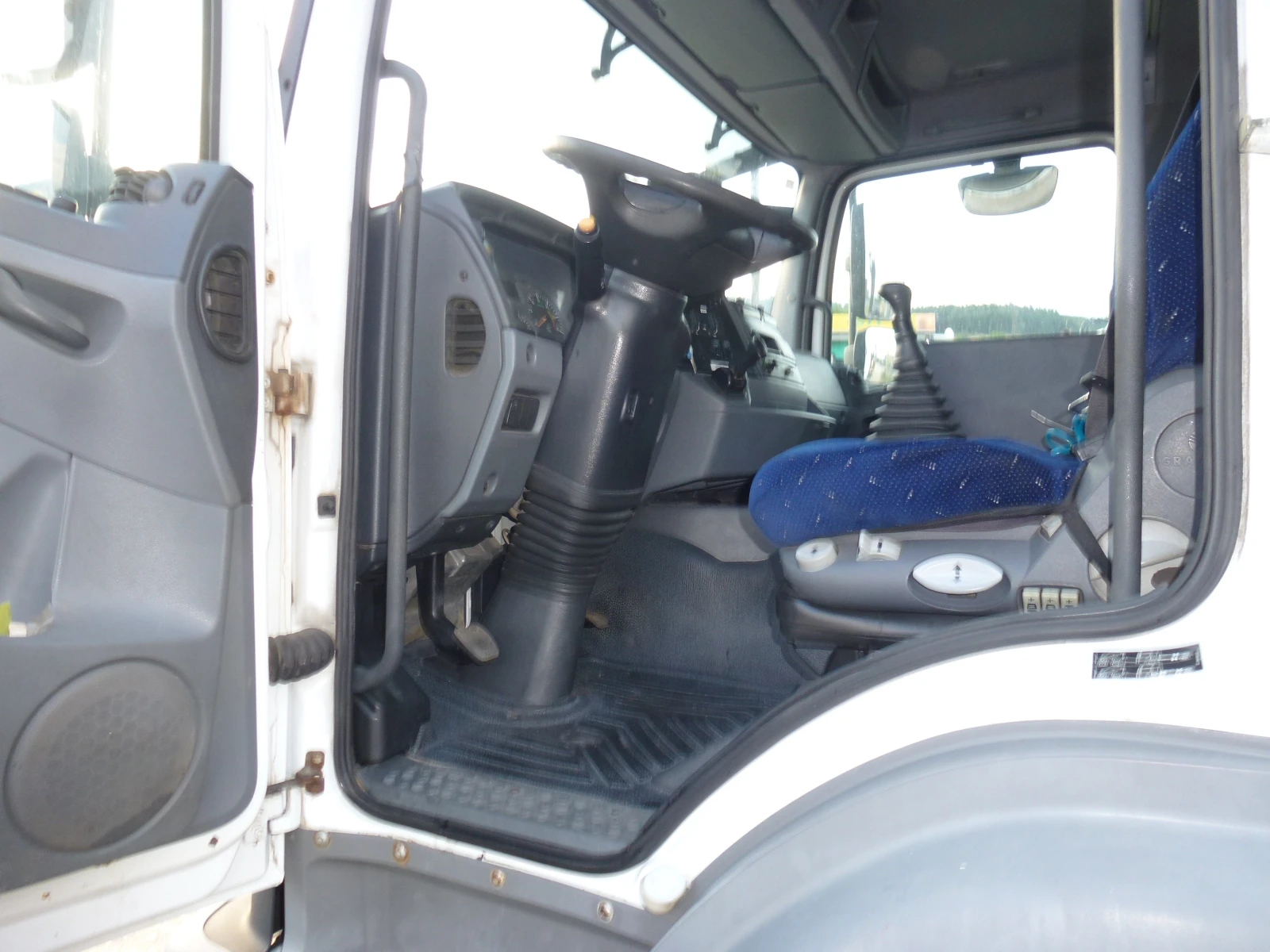 Mercedes-Benz Actros AXOR 4x4 КОНТЕЙНЕРОВОЗ, снимка 8 - Камиони - 55316956