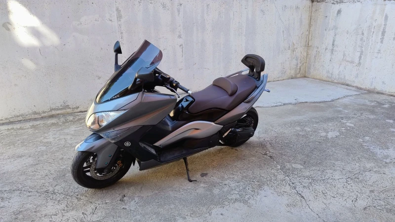 Yamaha T-max