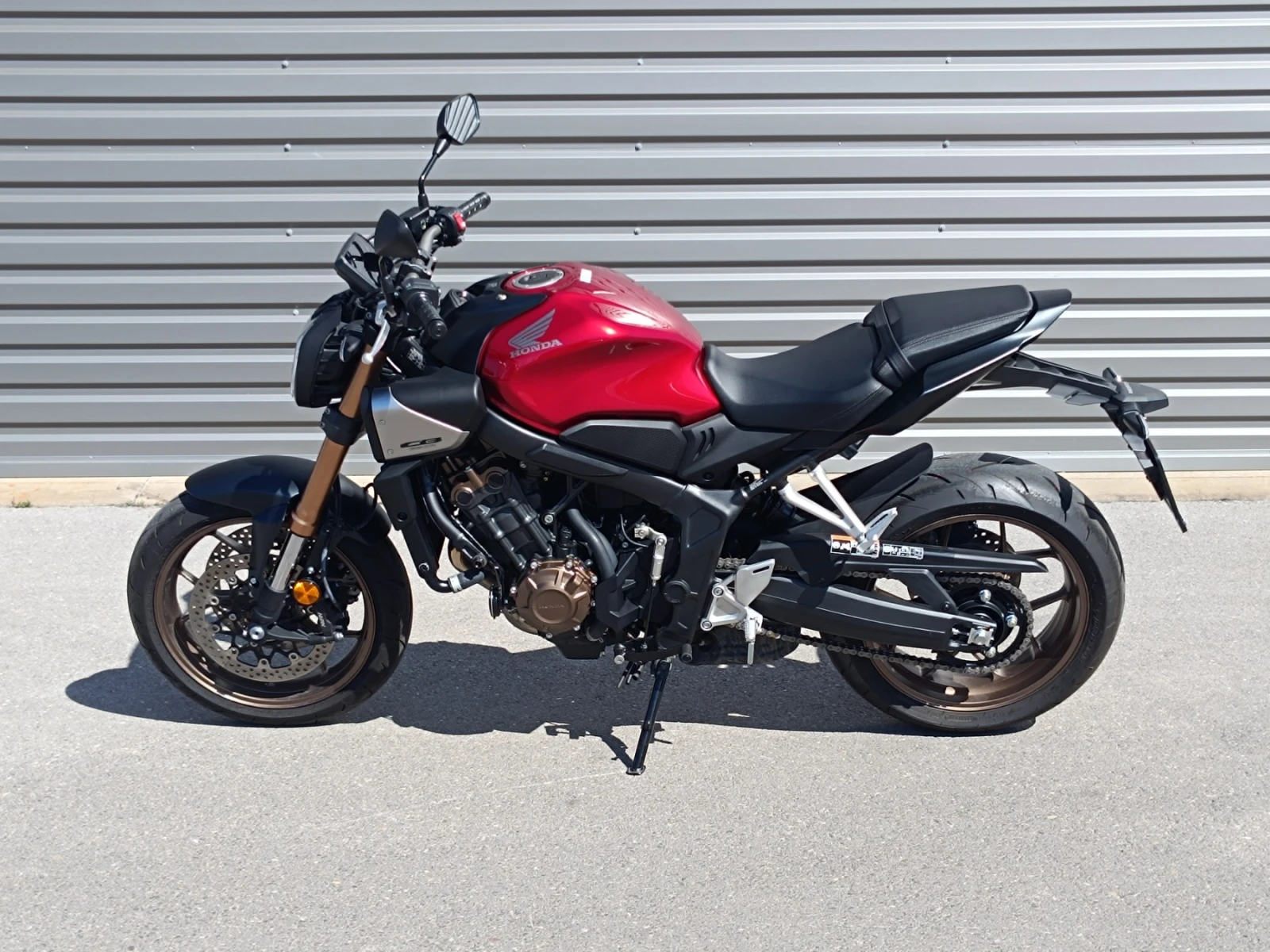 Honda Cb 650R E-Clutch, снимка 4 - Мотоциклети и мототехника - 53812187