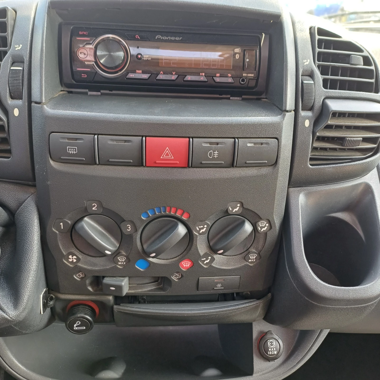 Кемпер Rapido 740 F, снимка 12 - Каравани и кемпери - 54727943