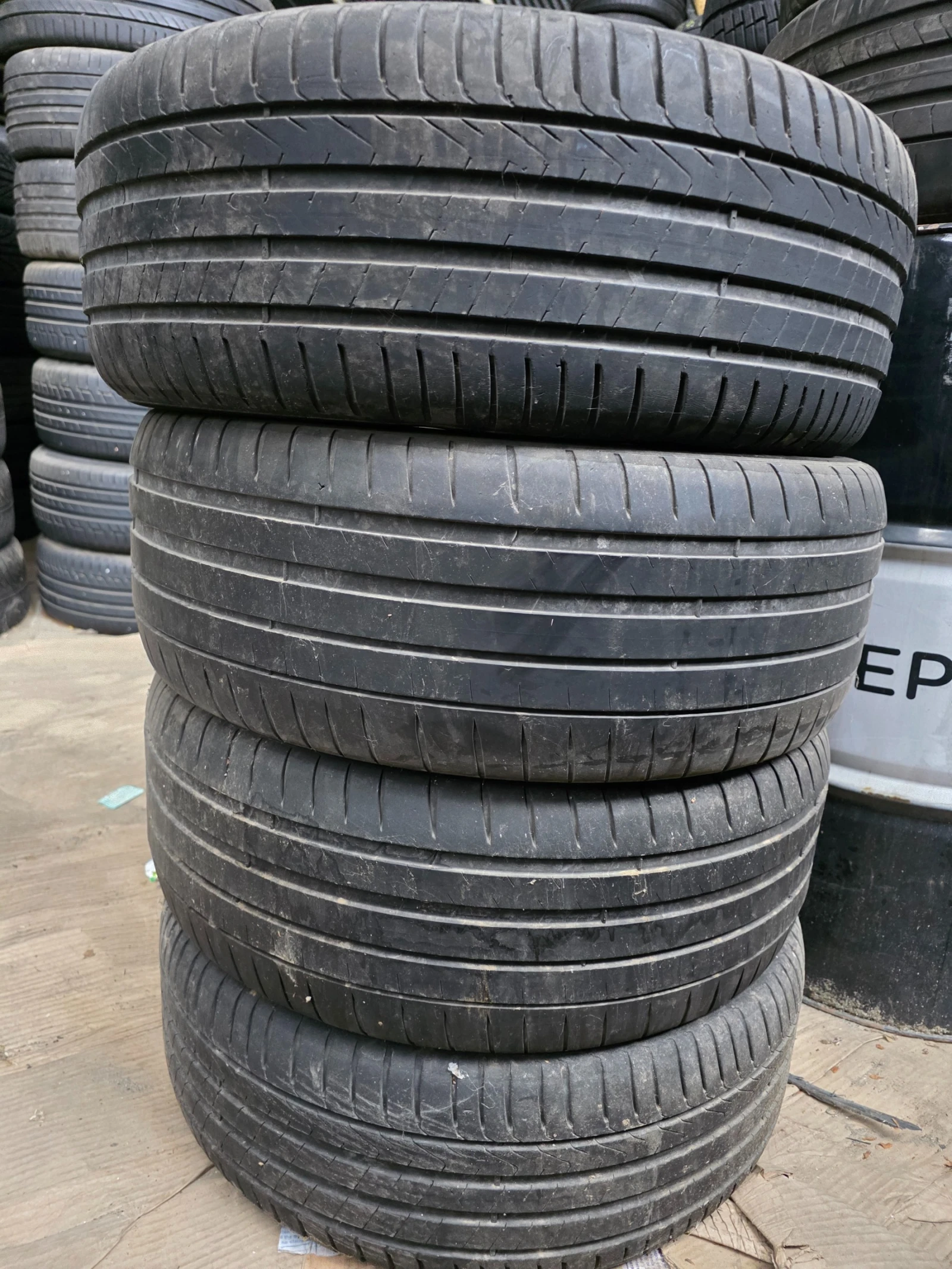 Гуми Летни 225/55R17, снимка 5 - Гуми и джанти - 54001352