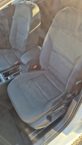 VW Golf 1.6TDI ПАРК АСИСТЕНТ НАВИ РЕАЛНИ КМ ВИДЕО ЛИЗИНГ  - 8200 € / 16037.81 лв. - 52625742 11