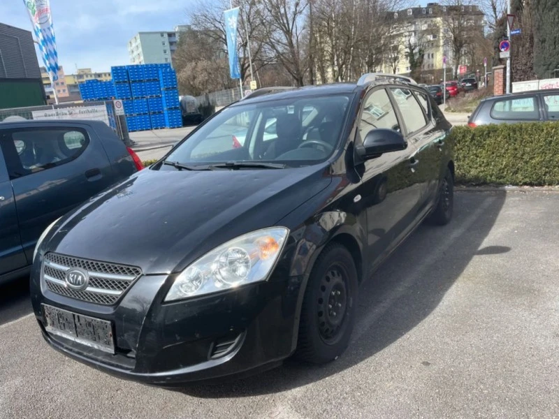 Kia Ceed 1.4i, снимка 1 - Автомобили и джипове - 40371006