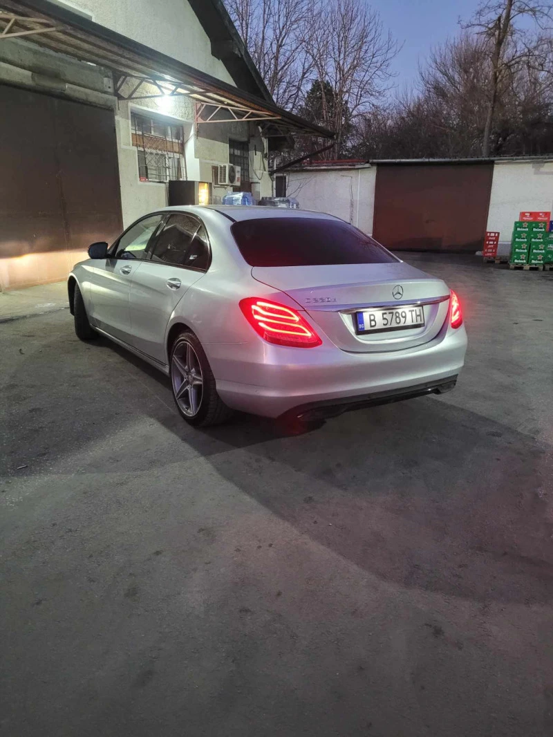 Mercedes-Benz C 220, снимка 4 - Автомобили и джипове - 47058394