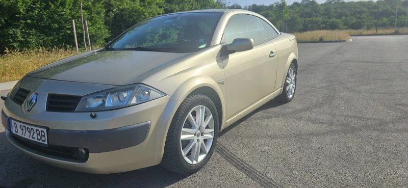 Renault Megane 2.0 Т, снимка 2 - Автомобили и джипове - 47541536