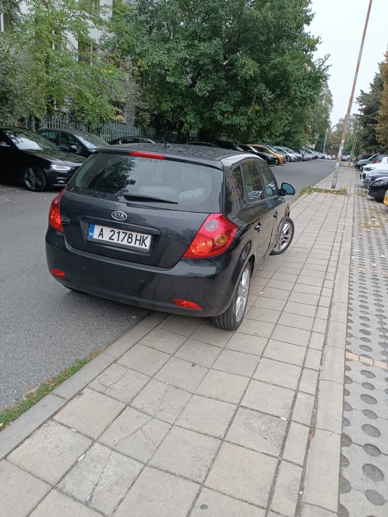 Kia Ceed 1.6 crd, снимка 5 - Автомобили и джипове - 47391566