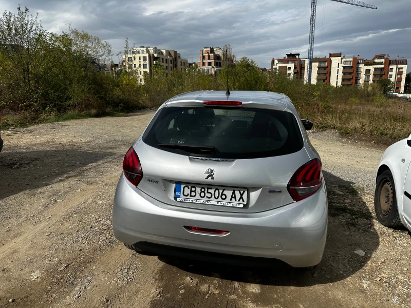 Peugeot 208, снимка 4 - Автомобили и джипове - 47562061