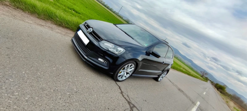 VW Polo R Line, снимка 1 - Автомобили и джипове - 47548841