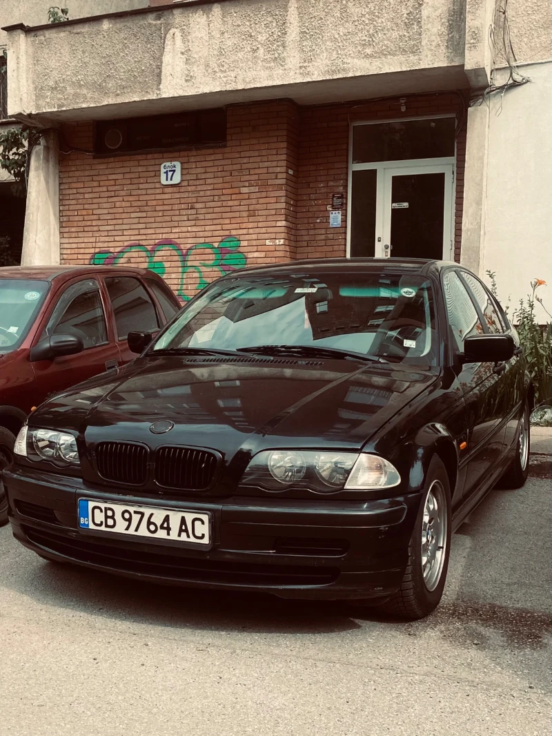 BMW 320, снимка 3 - Автомобили и джипове - 48440041