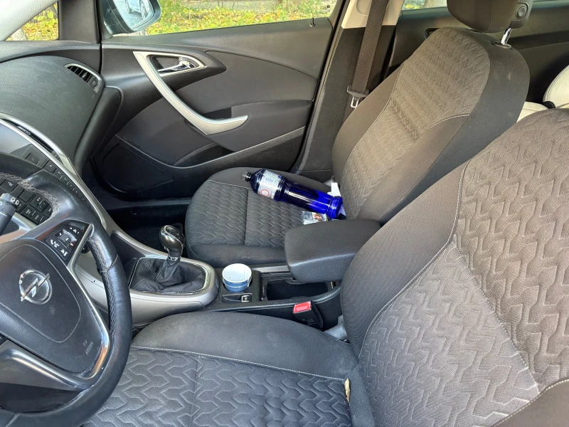 Opel Astra Active , снимка 6 - Автомобили и джипове - 52801625