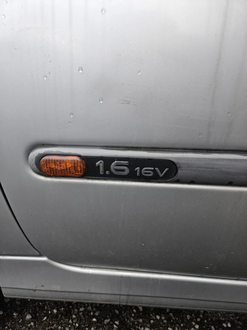 Renault Laguna 1.6 16v, снимка 7 - Автомобили и джипове - 52674260