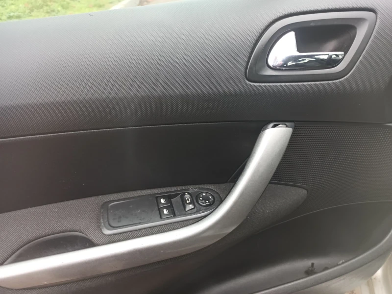 Peugeot 308 1.6 benz SW, снимка 8 - Автомобили и джипове - 52885583