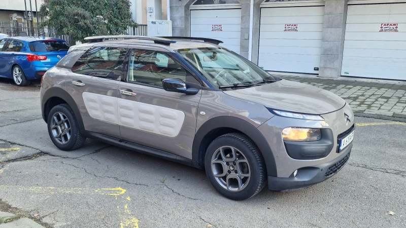 Citroen C4 Cactus 61000 км. РЕАЛНИ КИЛОМЕТРИ , снимка 3 - Автомобили и джипове - 52906616