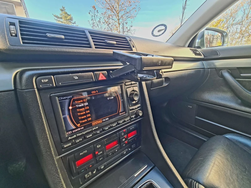 Audi A4 S4 2.0TFSI 200к.с НАВИГАЦИЯ 18 ЦОЛА 6 СКОРОСТИ , снимка 10 - Автомобили и джипове - 52960822