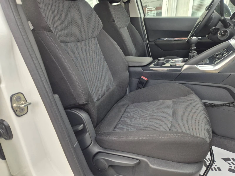 Peugeot 3008 1.6HDI, снимка 12 - Автомобили и джипове - 53438592
