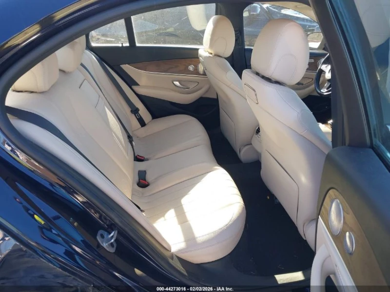 Mercedes-Benz E 400 3l 4Matic, снимка 8 - Автомобили и джипове - 53577156